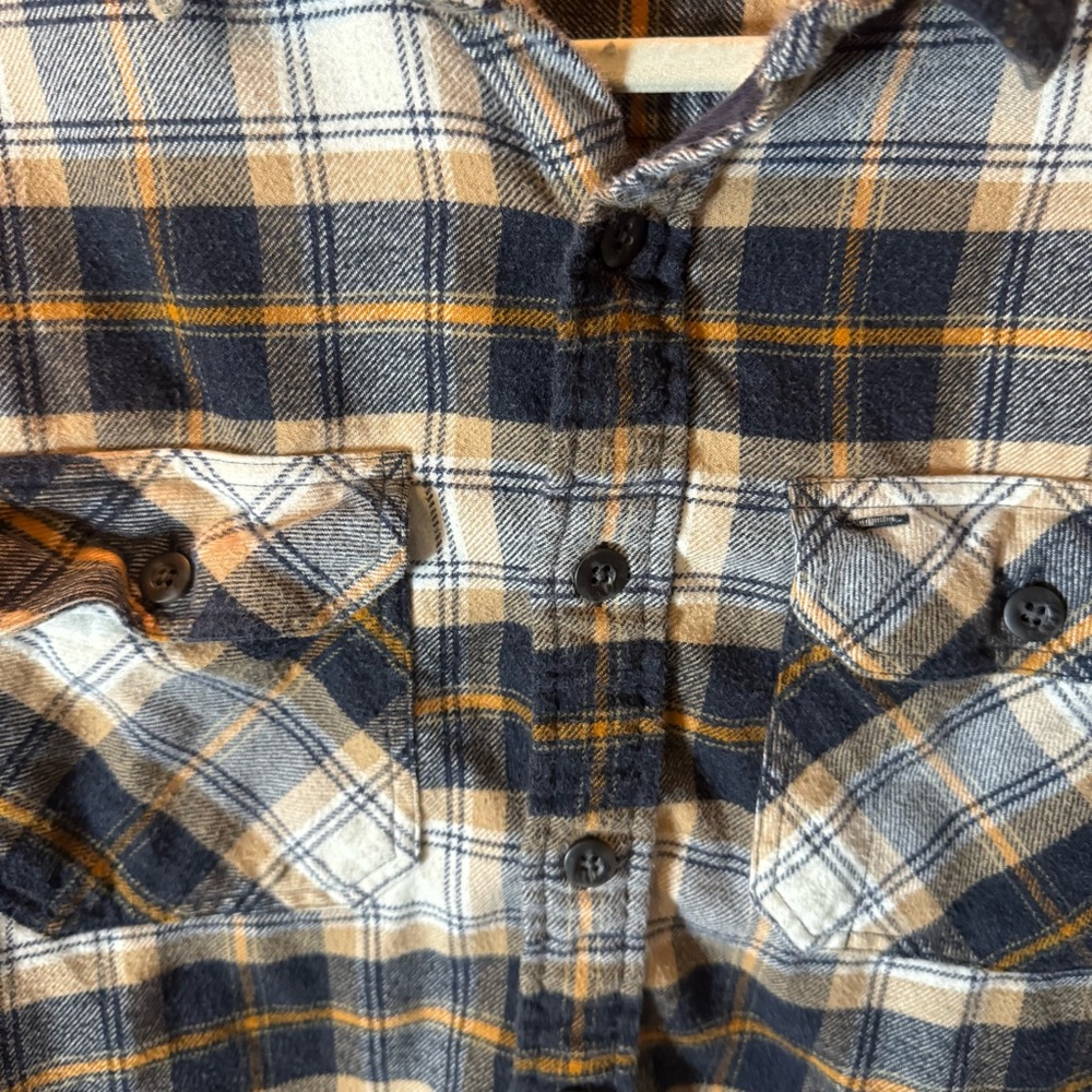 Pendleton Men's Flannel Casual Button Down Shirt … - image 2